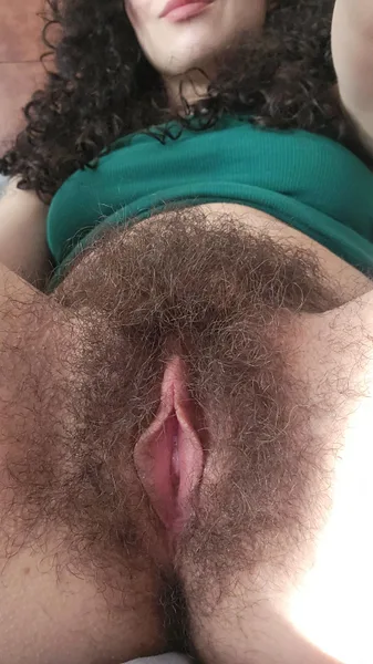Getting bushier and bushier 🤤